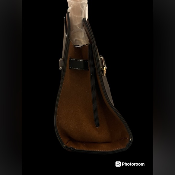 Bag - Picture 2 of 5